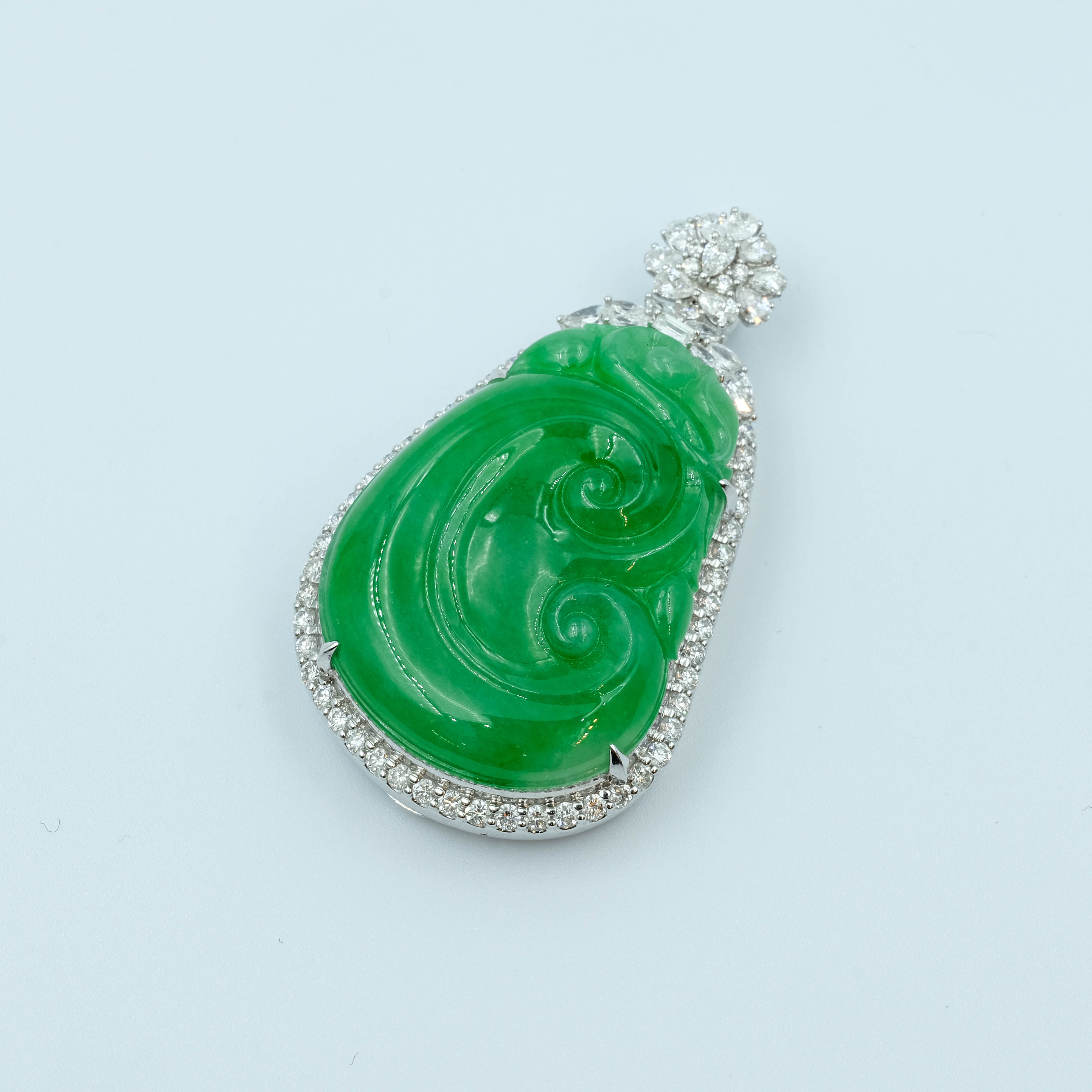 RuYi Pendant Jadeite Jade Green Translucent Grade A 18K White Gold Inlay