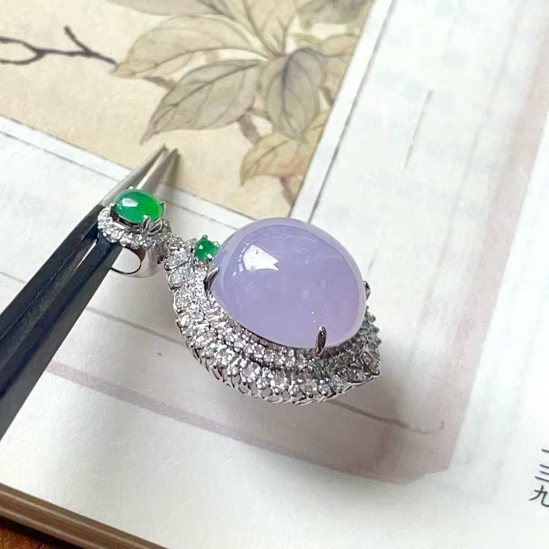 Nine purple flames, prosperity in the human world, auspicious color.
Wearing this with traditional Chinese clothing makes one look extremely elegant and charming!