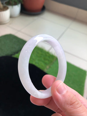 Bangle  are one of the most important jewels in Chinese culture. Most of the designs are based on themes of good luck, love, and blessing. Wearing bracelets is believed to bring good luck, peace, happiness, and other beautiful meanings