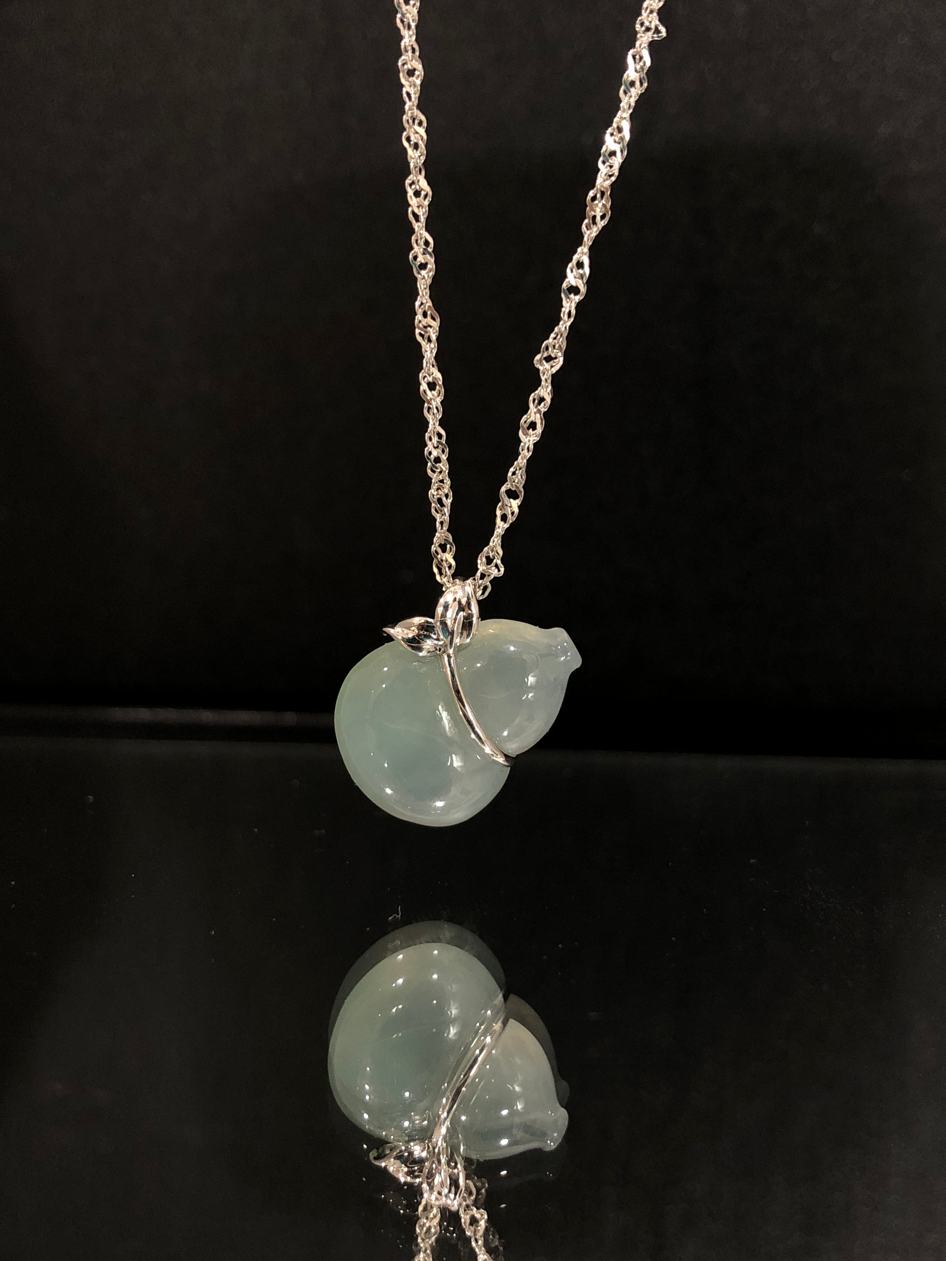 HuLu Pendant Ribbon Design Translucent Light Green 18K White Gold Inlayed Natural Burmese Jadeite Grade A