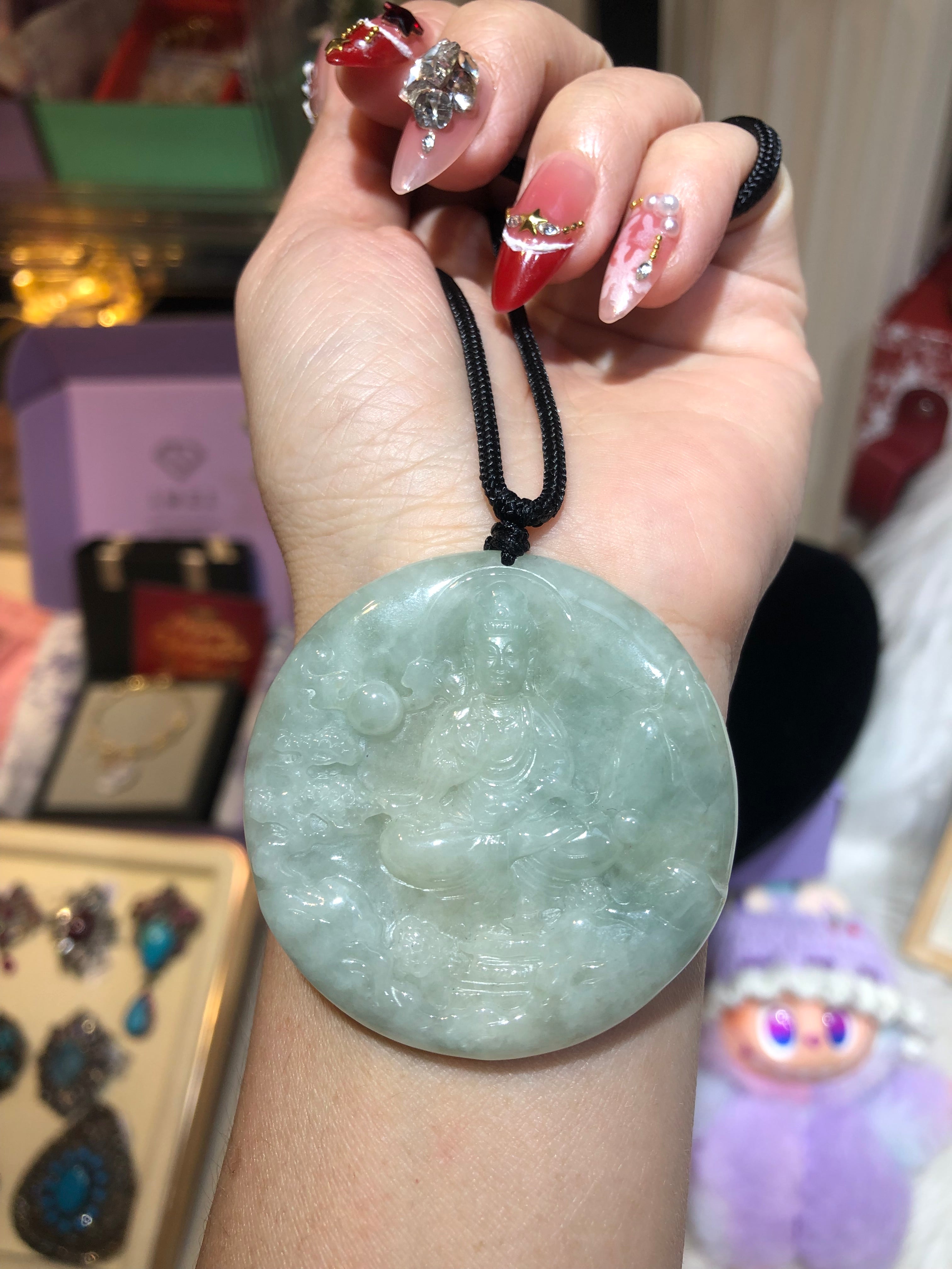 黄加绿圆观音吊坠、48×6.9mm