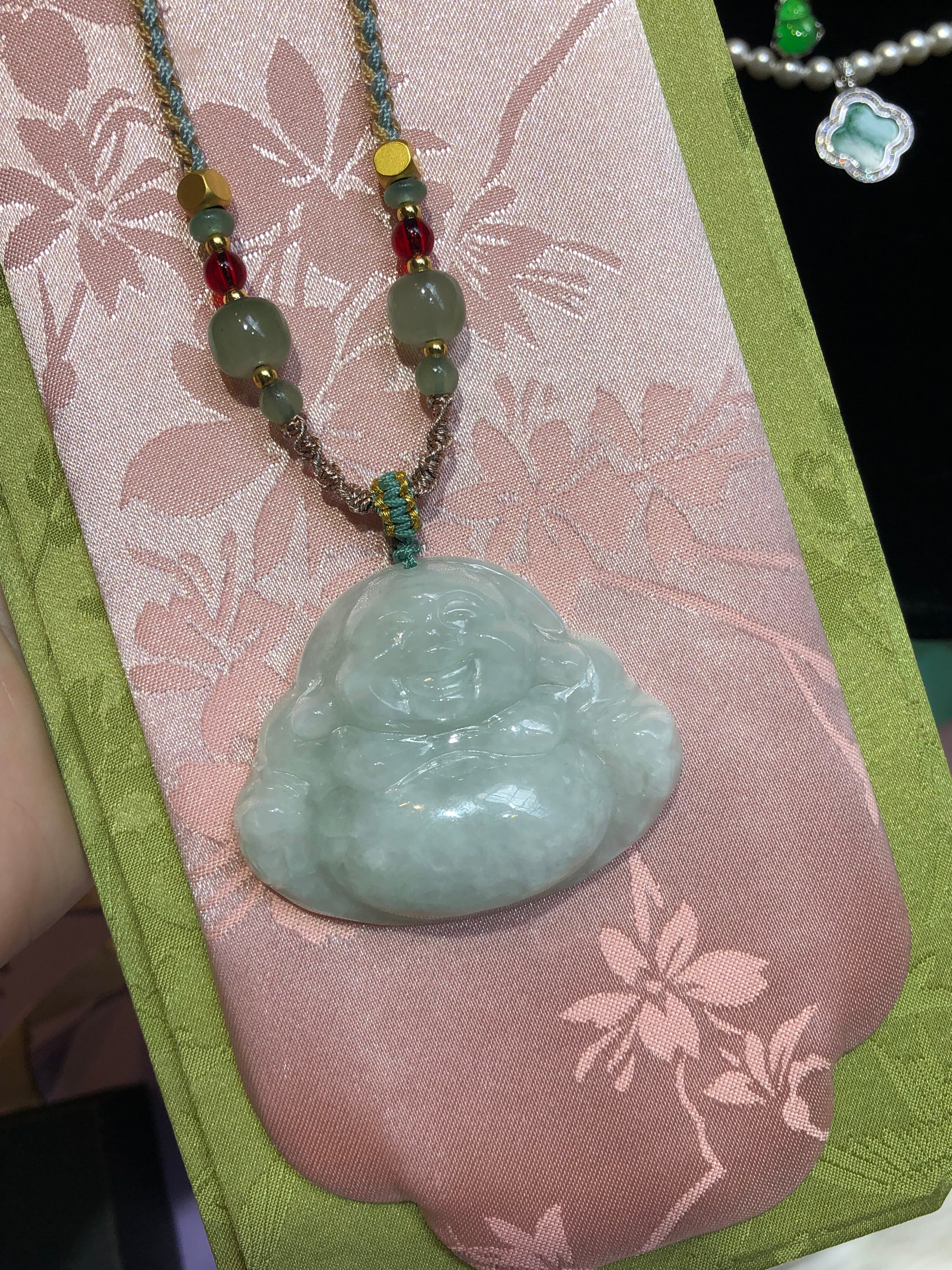 绿佛公吊坠、46.4×37.4×12.2mm