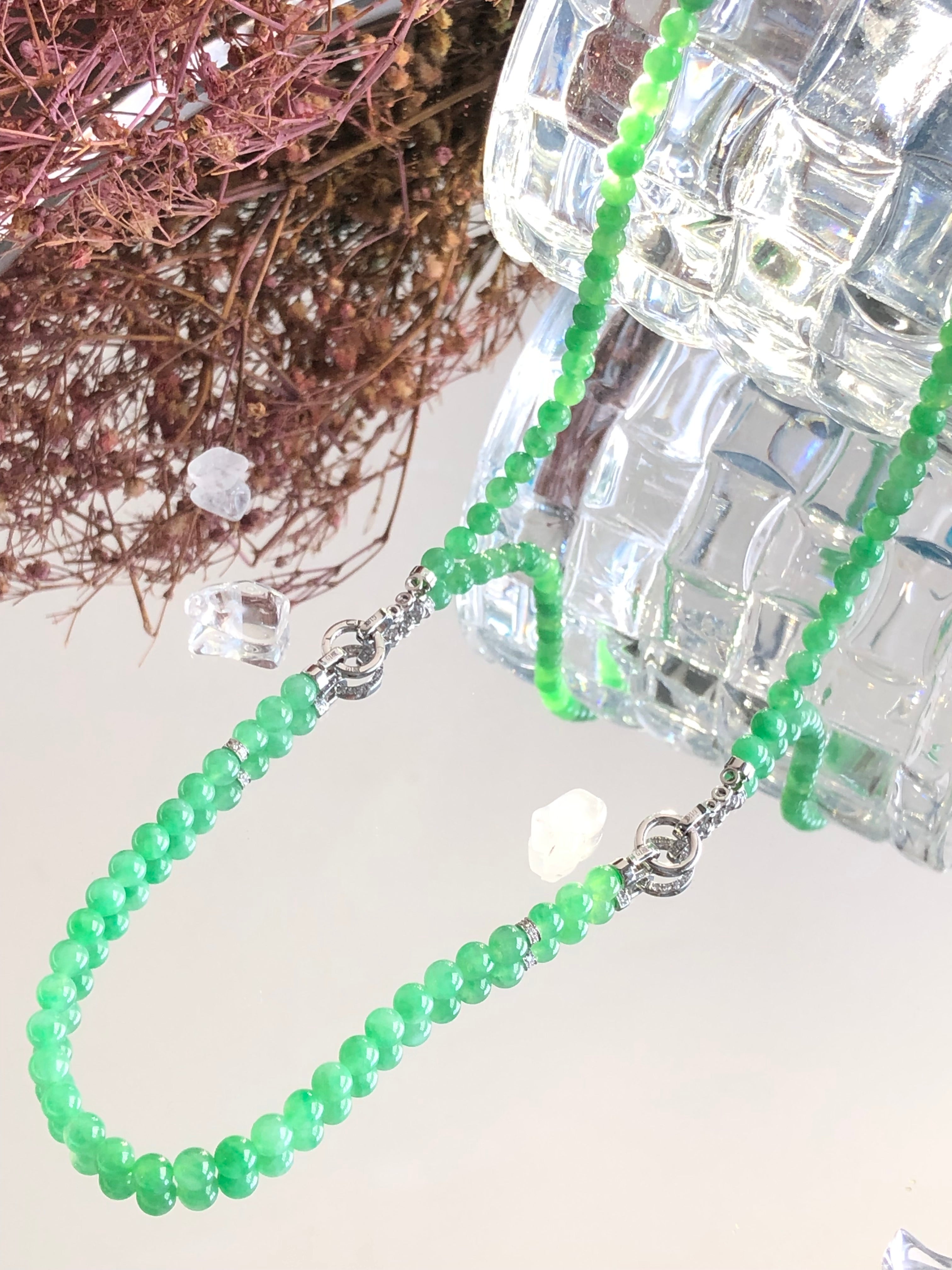 Sweet Green jade Bead necklace/bracelet 18k gold size:4.3mm