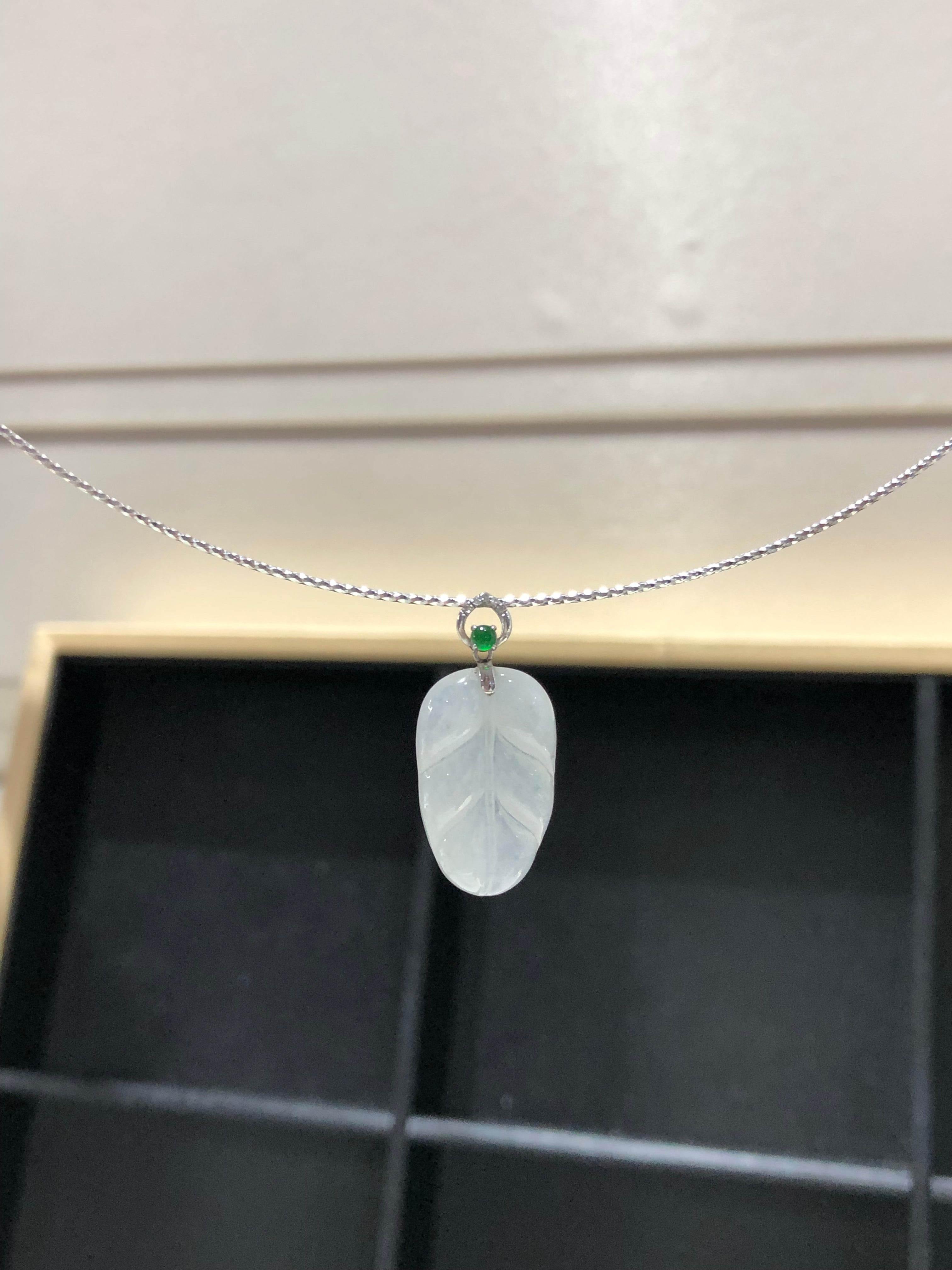 白冰叶子吊坠 18k金 20.3×11.8×3.1mm