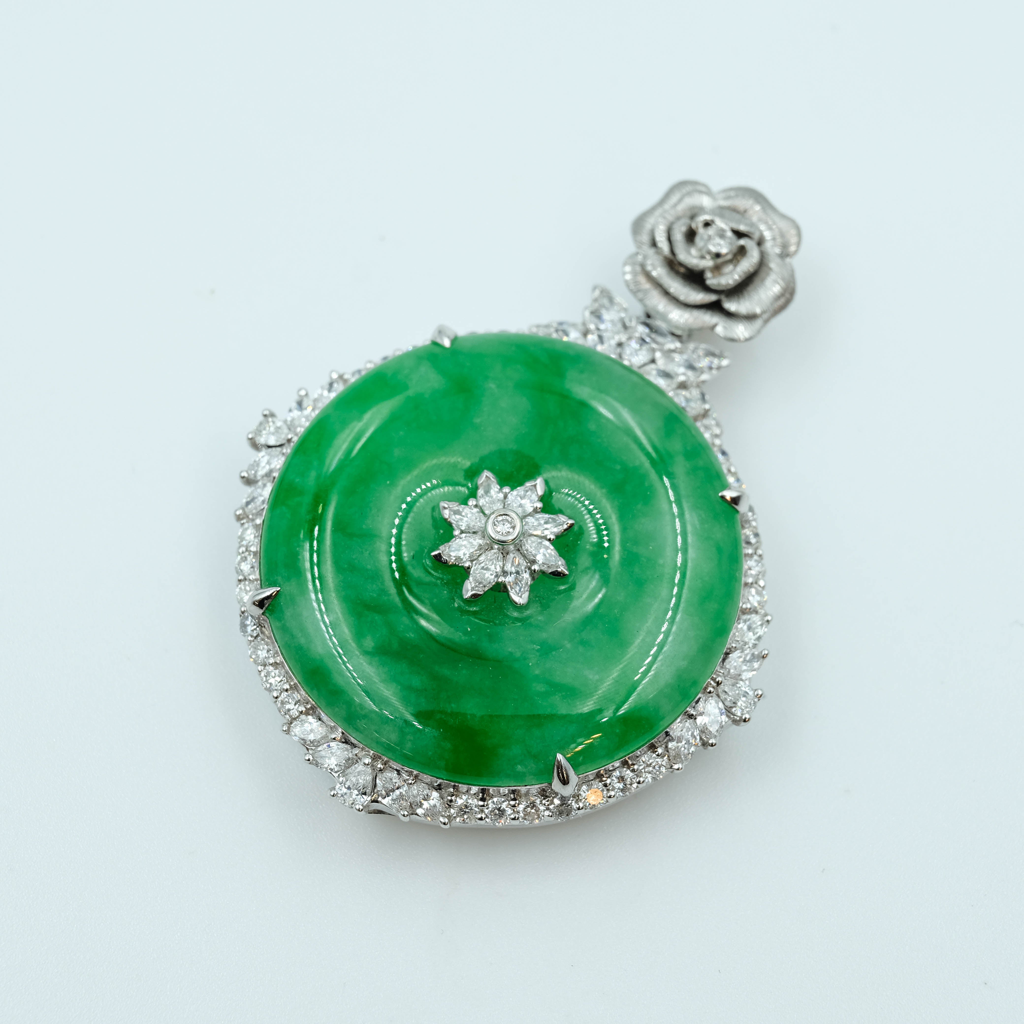 PingAnKou Pendant Jadeite Imperial Green Translucent Grade A 18K White Gold Inlay