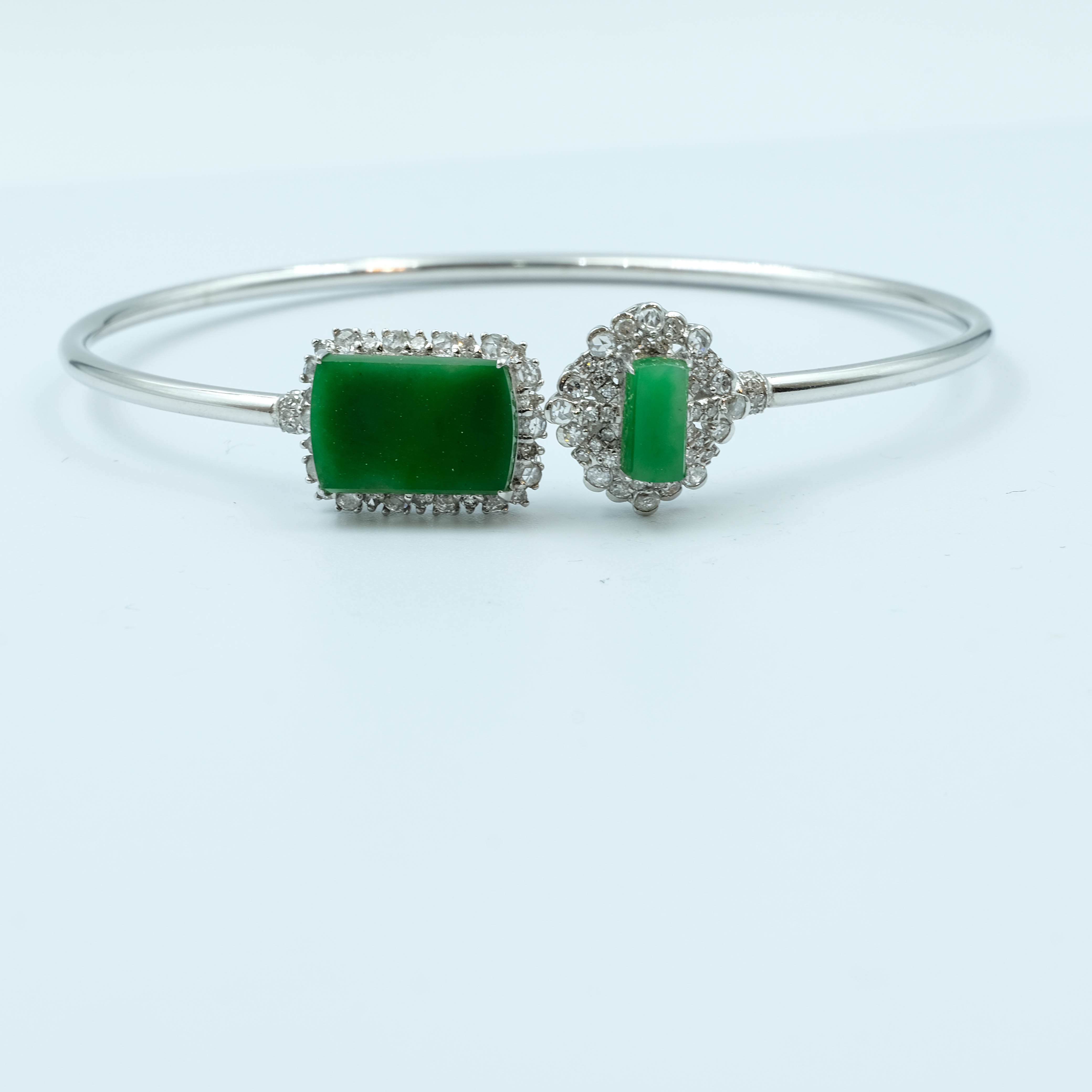 Wu Shi Pai Shape Jadeite Bangle Jade Green 18k White Gold Natural Diamond Inlay