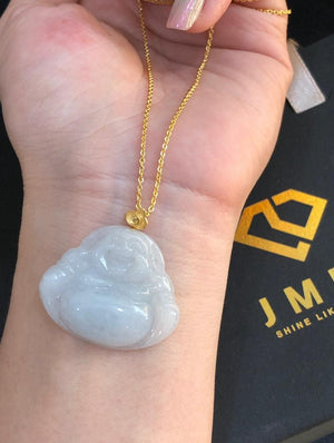 Peace: Buddha represents peace, which can protect the wearer's health and family happiness. Auspiciousness: Buddha represents auspiciousness, symbolizing good luck and blessings.