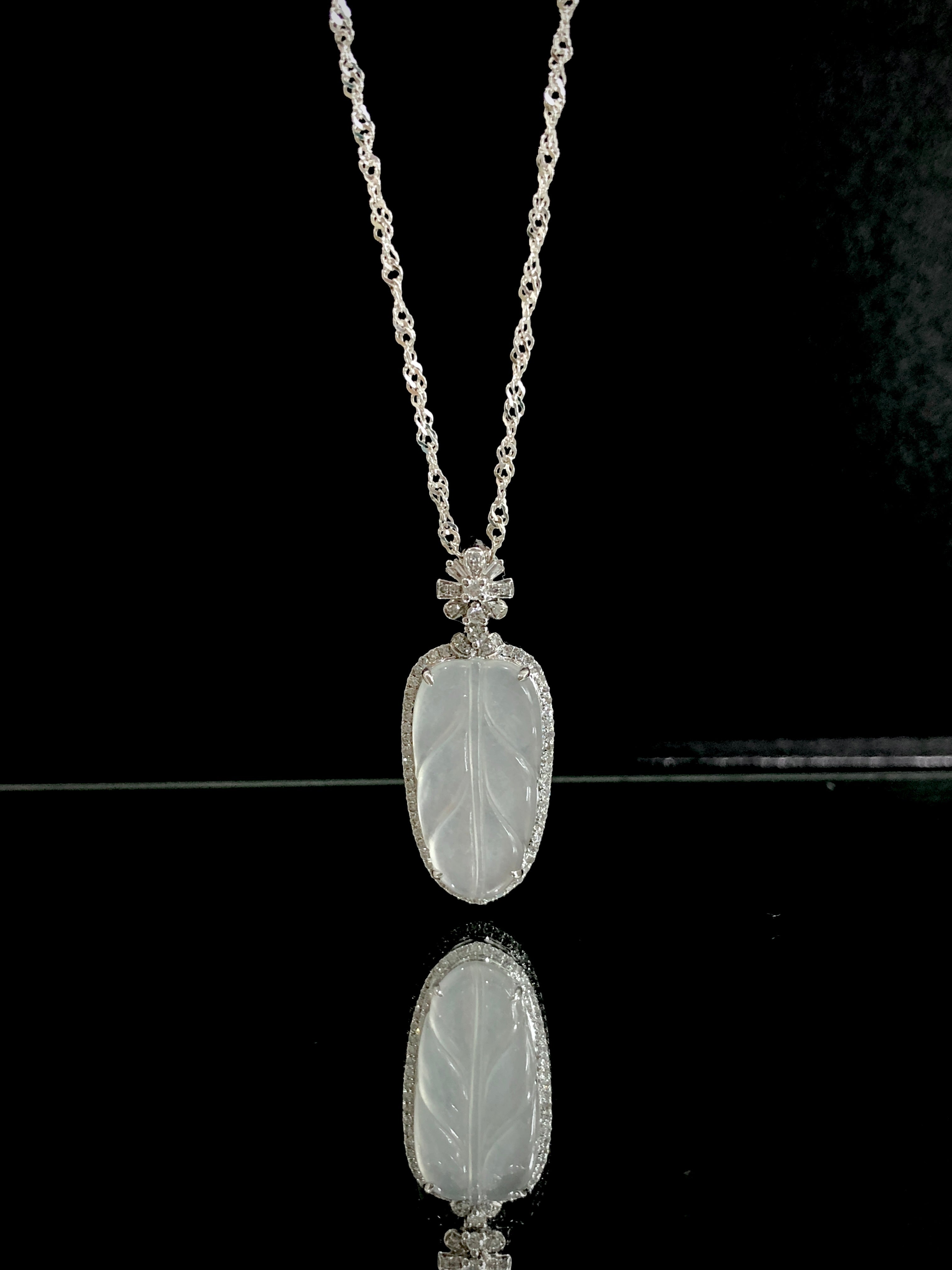 Leaf Pendant White Transparent 18K White Gold Natural Diamond Inlayed 27.4x11.4x5.3mm Natural Burmese Jadeite Grade A