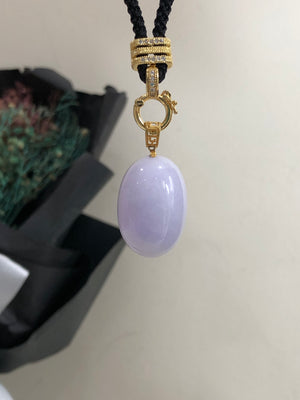 Purple symbolizes "purple air coming from the east", which means good luck and nobility.