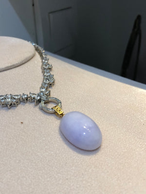Directional Significance**: The East is linked to **renewal, sunrise, and the Wood element** in Feng Shui. Wearing a purple jade pendant harnesses this energy for personal growth, resilience, and new beginnings .