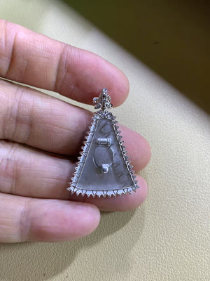 The surface of the peace card is very flat, and "flat" means "safe and sound". At the same time, the surface of the no-thing card has no decorations, and people think that "no decoration" and "nothing" are homophones, which means "nothing". The combination of the two means "safe and sound".
2. Dreams come true
Because there are no words or carvings on the surface, in Buddhism