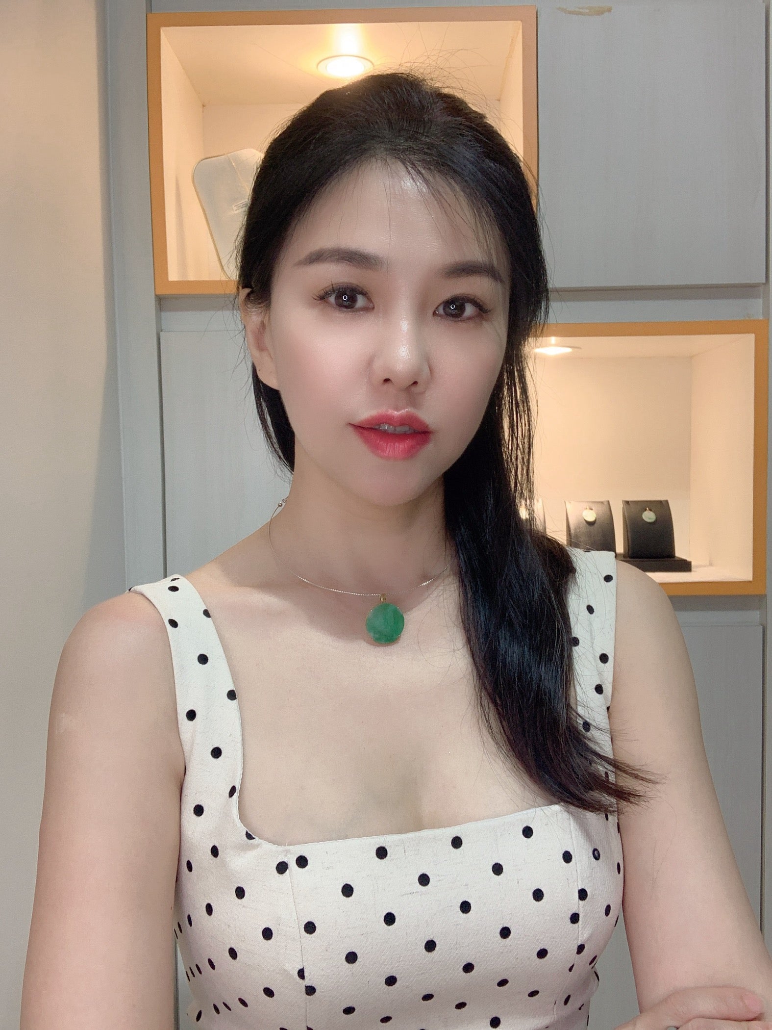 绿圆无事牌吊坠，18k 金 22.6×3.6mm green wu shi pai pendant