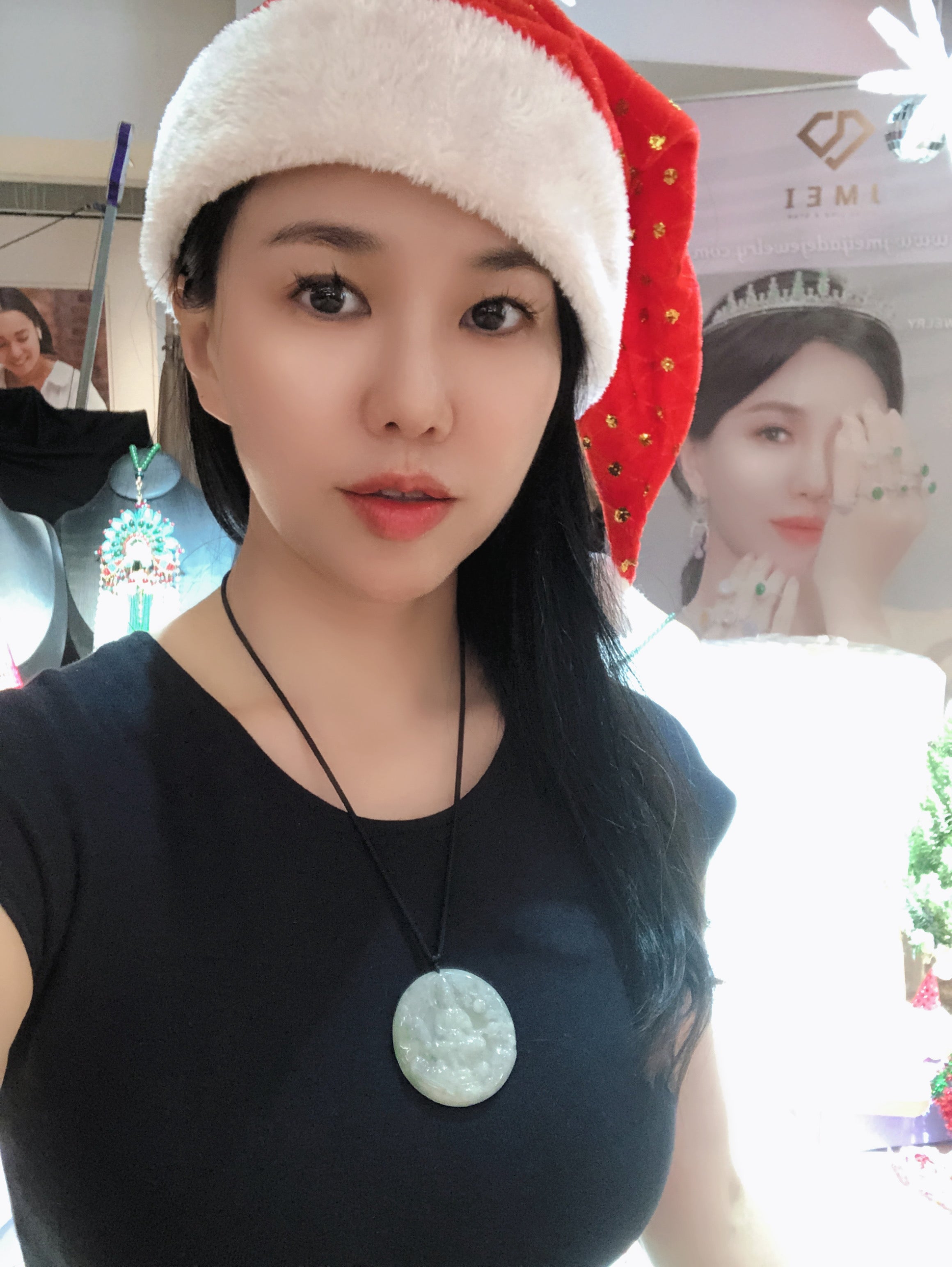 黄加绿圆观音吊坠、48×6.9mm