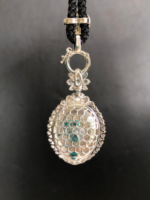 Every jade has its own story, and meeting it is fate. I hope that everyone can find the treasure that fits their heart in the process of choosing and wearing the jade egg-shaped pendant. 🌈✨